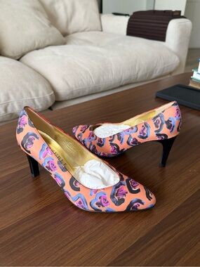 Azure Cannes Floral Print Women's Pumps